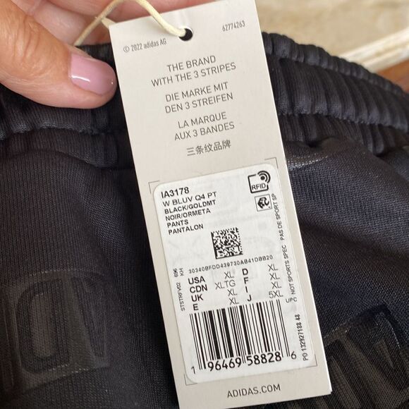 NWT ADIDAS Embossed Monogram Wide Leg Jogging Pants Regular Fit - Picture 13 of 13